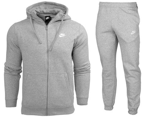 Nike Jogginganzug Herren jetzt bei SNIPES kaufen!.